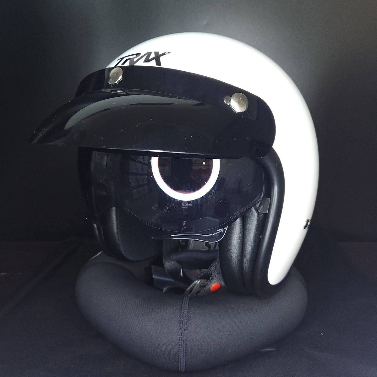 Trax 827 White
